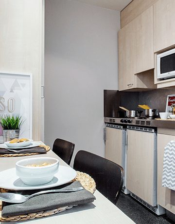Habitaciones estudiantes resa damia bonet estudio doble cocina Carrussel Mobile cabecera-360x460