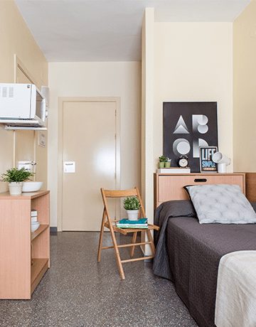 Habitaciones estudiantes resa emperador carlos v estudio individual cama cocina Carrussel Mobile cabecera-360x460
