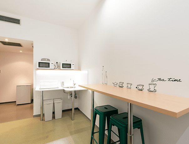 Habitaciones estudiantes resa investigadors individual basic cocina office Carrussel Desk. Habitaciones 604x459