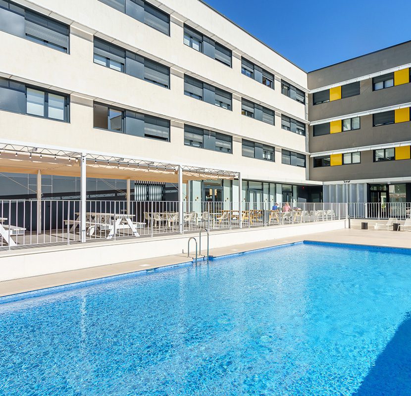 Residencia Universitaria Resa Campus Malaga piscina