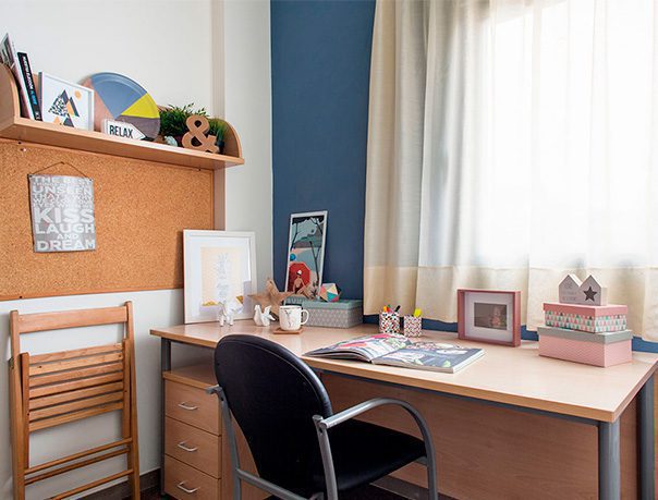 habitaciones universitarias resa orense estudio escritorio 604px