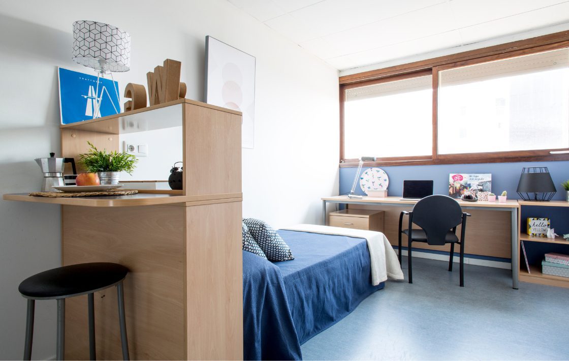 residencia universitaria resa lesseps header pag habitaciones desktop 1120x710 estudio individual