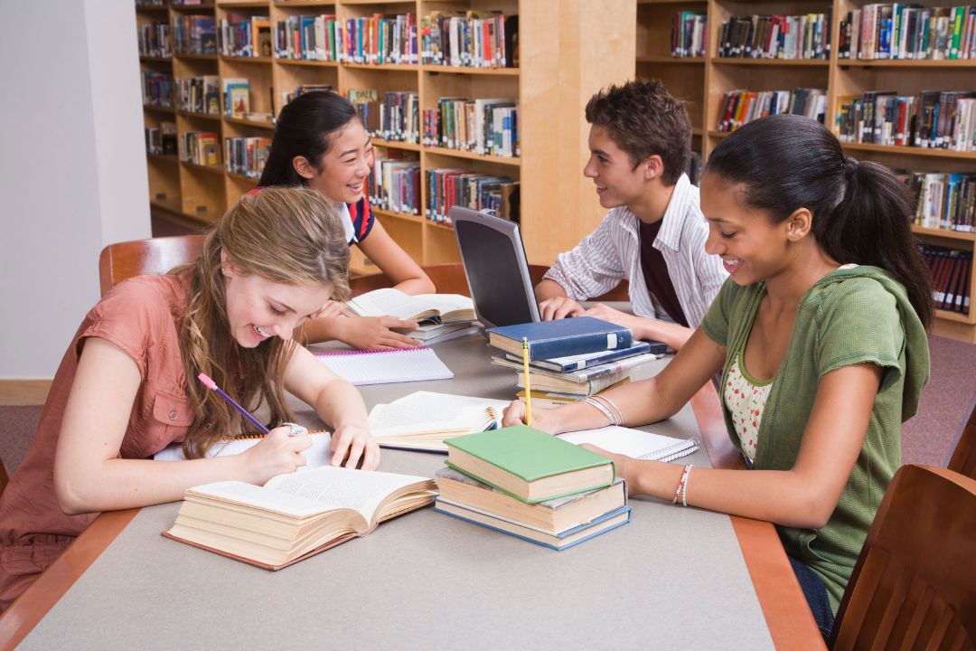 Bibliotecas para estudiar en Granada y preparar tus exámenes